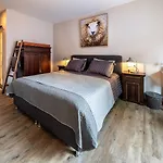Boutique Binnen 4*