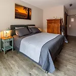 Hotel Boutique Binnen 4*